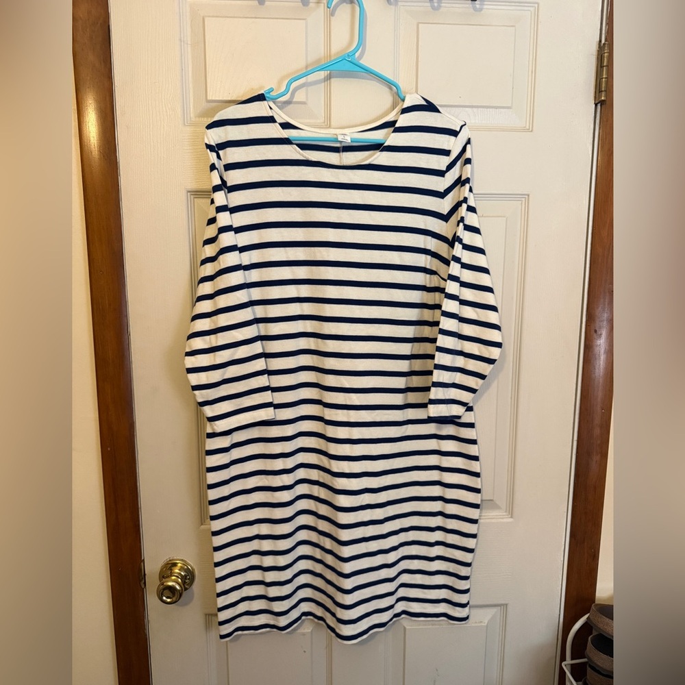 Old Navy Navy and White Striped 3/4 Sleeve Dress